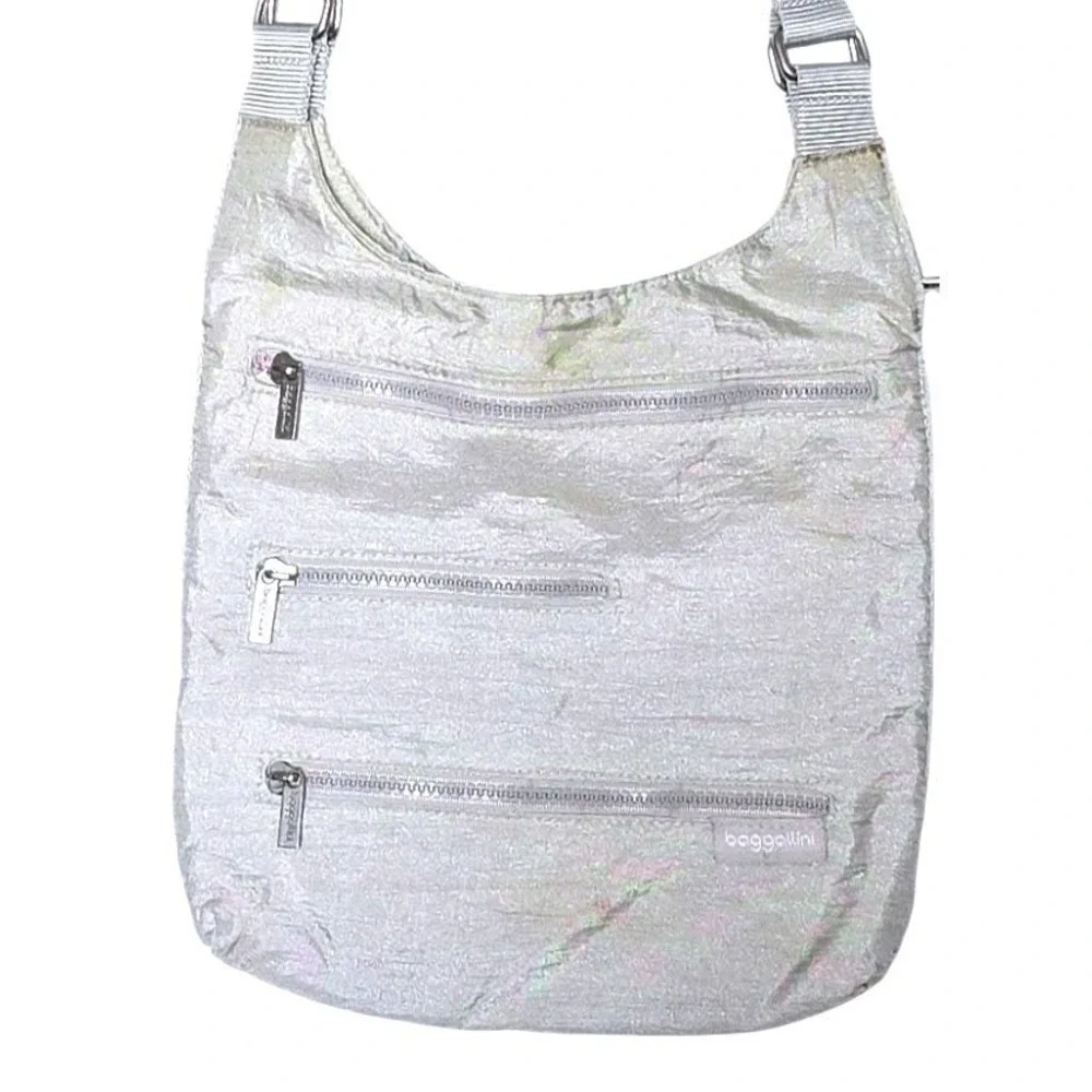 Baggallini Out and About Crossbody Bag‎ Purse Grey 10x11 Organizer Travel Pocket